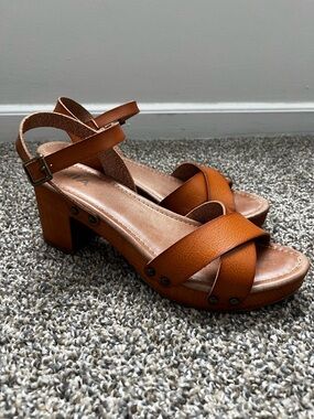 MIA Women's Tan Leather Block Heel Sandals - Classic Strappy Design